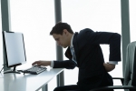 sitting posture while computer work, computer use, bad posture during computer use leads to back pain, V necks