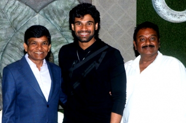 Bellamkonda Sreenivas in Chatrapathi Hindi Remake