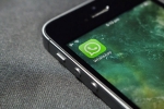 Update, Update, whatsapp to soon block chat screenshots allegedly, Dark mode