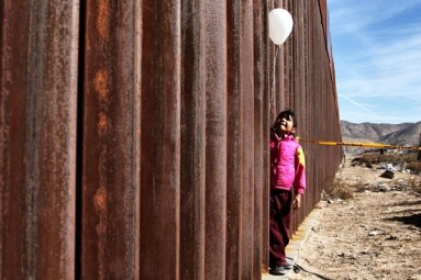 Donald Trump Wants U.S.-Mexico Border Wall Painted Black with Spikes