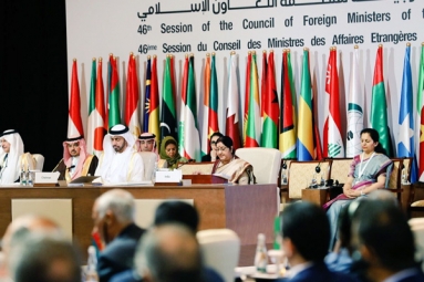 As ‘Guest of Honour’ EAM Sushma Swaraj Addresses OIC Meet