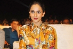 Ramcharan, Rakul Preet Singh latest, rakul trending for her glamorous acts, Promos