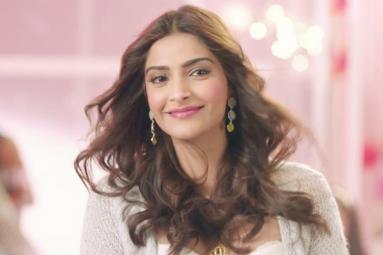 Sonam Kapoor to yield Megaphone Sonam Kapoor to yield Megaphone},{Sonam Kapoor to yield Megaphone