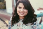 mallika dua, mallika dua akshay kumar quora, watch mallika dua trolled for comparing pulwama attack victims to people dying of hunger, Navjot