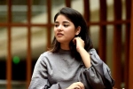 zaira wasim age, zaira wasim facebook, zaira wasim quits bollywood to focus on her faith islam, Dangal