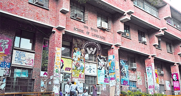 JNU student hacks his 'love interest', commits suicide},{JNU student hacks his 'love interest', commits suicide