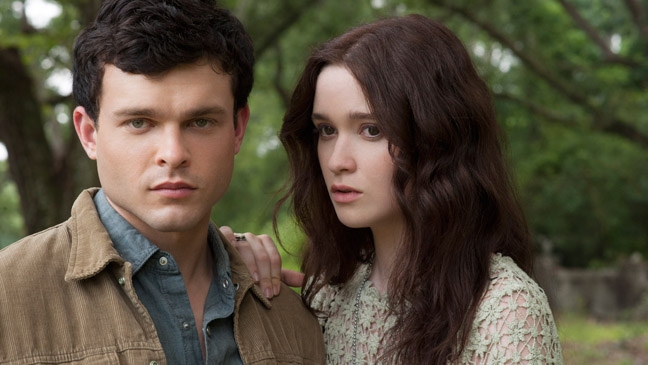 In Theaters This Weekend: Reviews of 'Beautiful Creatures,' 'Save Haven' and More